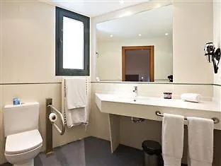 Monjas Del Carmen 3*